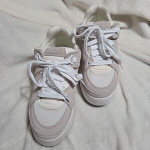 UGG Women's White and Tan Sneakers